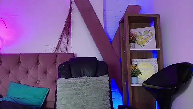 PepperTwink online show from 2, 2, 2026