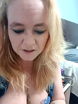 Snapshot of CutiepieMandii143 chatting on 25, 2, 2025 CutiepieMandii143 online show from 25, 2, 2025