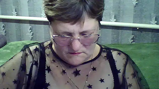 Snapshot of ElzaJewel chatting on 19, 10, 2025 ElzaJewel online show from 19, 10, 2025