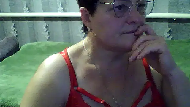 Snapshot of ElzaJewel chatting on 20, 10, 2025 ElzaJewel online show from 20, 10, 2025