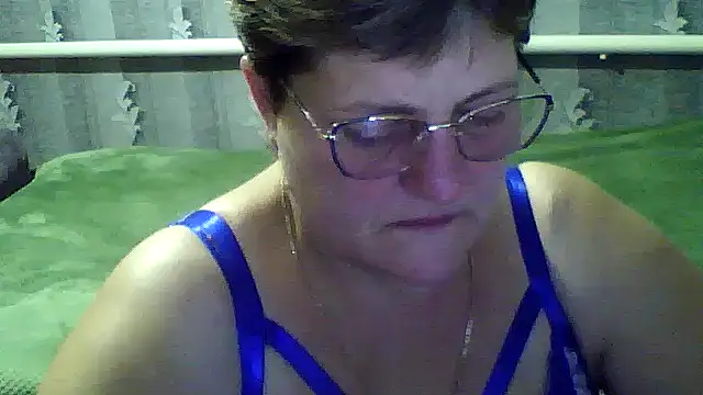 Snapshot of ElzaJewel chatting on 22, 10, 2025 ElzaJewel online show from 22, 10, 2025