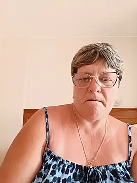 Snapshot of ElzaJewel chatting on 27, 6, 2026 ElzaJewel online show from 27, 6, 2026