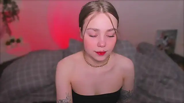 Snapshot of YourMegan chatting on 30, 4, 2026 YourMegan online show from 30, 4, 2026