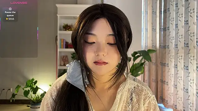 nanaliu6 online show from 15, 10, 2025