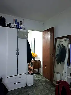 liamlara online show from 3, 11, 2025