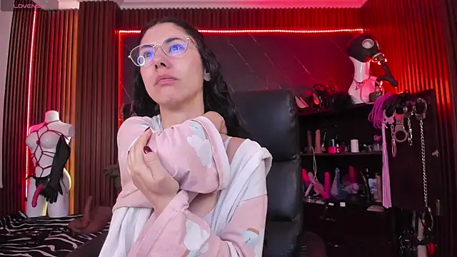 XiaQueen online show from 15, 12, 2025