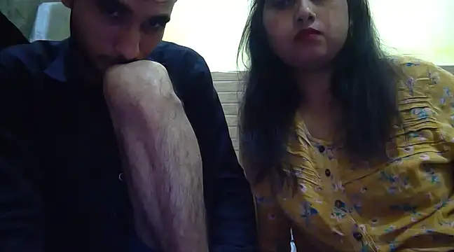 Snapshot of Queen_Couple chatting on 14, 2, 2025 Queen Couple online show from 14, 2, 2025