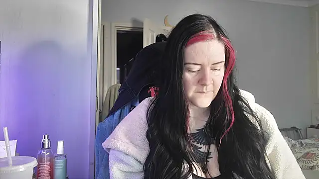 AureliaXOX online show from 19, 11, 2025