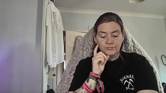 AureliaXOX online show from 20, 3, 2026