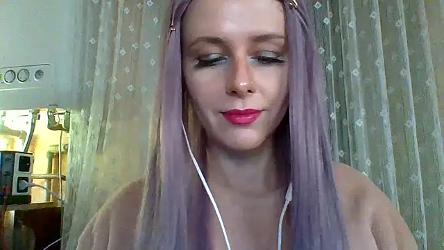 LuminousLady online show from 13, 2, 2025