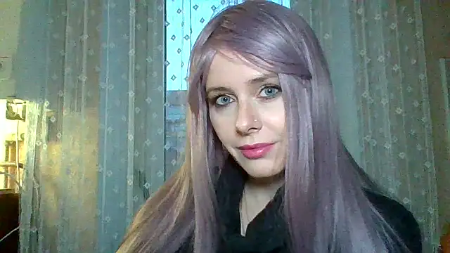 LuminousLady online show from 18, 2, 2025