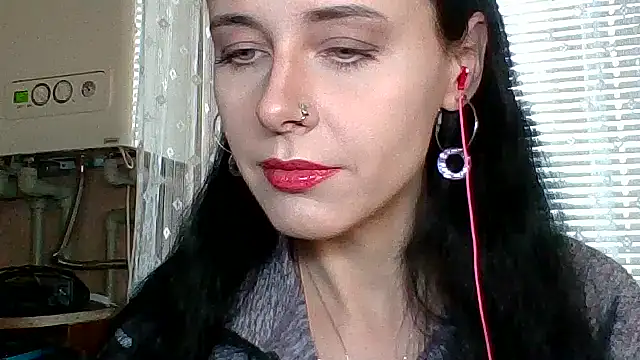 LuminousLady online show from 2, 11, 2025