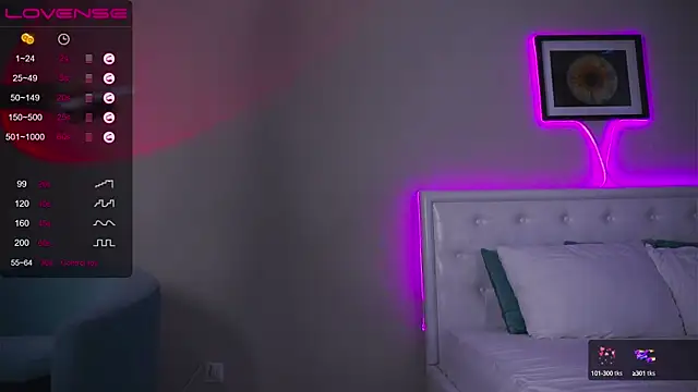 LeaCox  online show from 10, 9, 2025