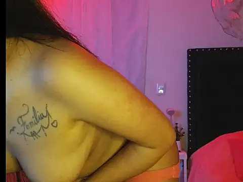 Snapshot of SallyWhitee chatting on 17, 3, 2025 SallyWhitee online show from 17, 3, 2025