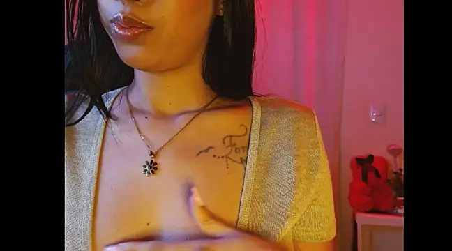 Snapshot of SallyWhitee chatting on 21, 3, 2025 SallyWhitee online show from 21, 3, 2025