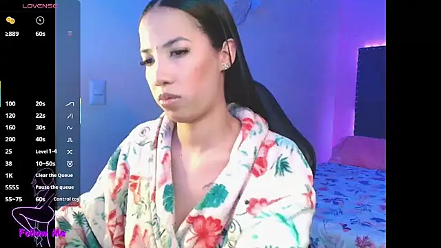 Snapshot of SallyWhitee chatting on 10, 9, 2025 SallyWhitee online show from 10, 9, 2025