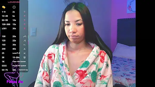 Snapshot of SallyWhitee chatting on 2, 12, 2025 SallyWhitee online show from 2, 12, 2025