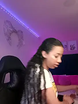 Snapshot of SallyWhitee chatting on 9, 1, 2026 SallyWhitee online show from 9, 1, 2026