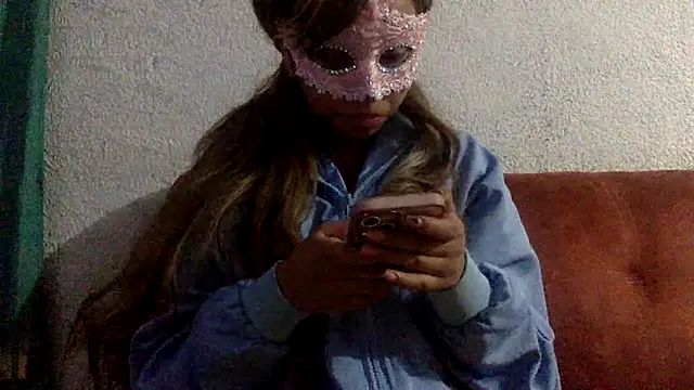 sharonlopez9611 online show from 17, 2, 2025