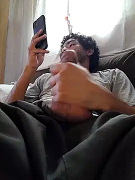 Mineirinho043 online show from 14, 10, 2025