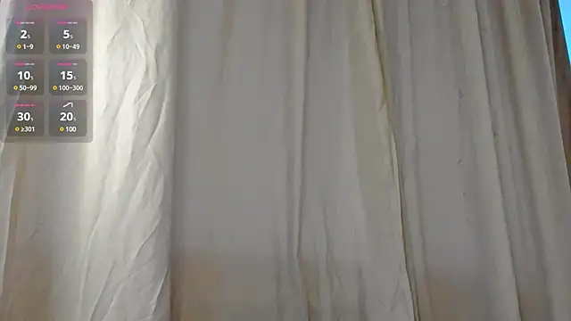 Mimi Webb online show from 5, 3, 2025