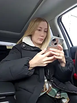 Snapshot of Pussy_Drive03 chatting on 28, 11, 2025 Pussy Drive03 online show from 28, 11, 2025