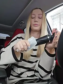 Snapshot of Pussy_Drive03 chatting on 20, 12, 2025 Pussy Drive03 online show from 20, 12, 2025