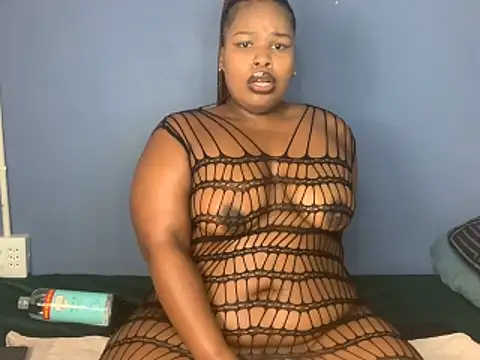 Snapshot of Cuddle_Bear chatting on 7, 2, 2026 Cuddle Bear online show from 7, 2, 2026