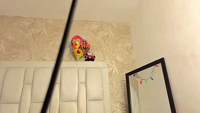 dafnnelewis online show from 14, 1, 2026