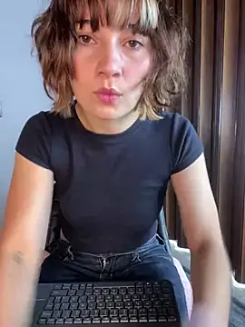 Maggie Geller online show from 24, 2, 2025