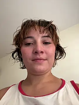 Snapshot of Maggie_Geller chatting on 10, 4, 2026 Maggie Geller online show from 10, 4, 2026