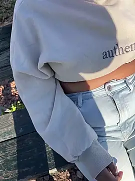 shakybabyx online show from 17, 3, 2025