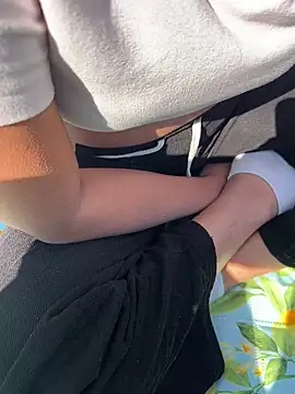 shakybabyx online show from 19, 3, 2025