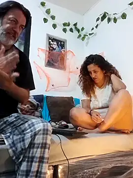 jeans and emma online show from 16, 10, 2025