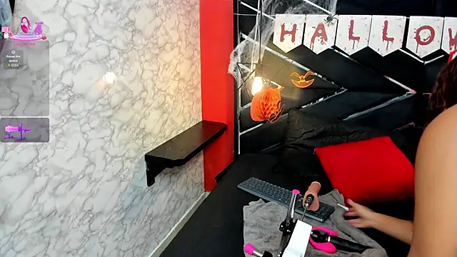 IVISBOUNCYASS online show from 3, 10, 2025