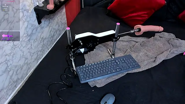 IVISBOUNCYASS online show from 7, 2, 2026