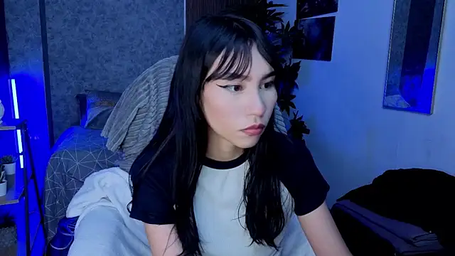 Miaa Lee7 online show from 28, 5, 2026