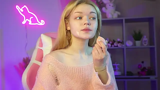 Snapshot of AdeleCartier chatting on 19, 3, 2025 AdeleCartier online show from 19, 3, 2025