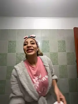 BonyBon29 online show from 4, 3, 2025