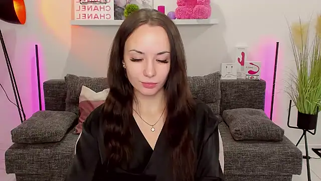 Snapshot of Suga_babe chatting on 3, 3, 2025 Suga babe online show from 3, 3, 2025