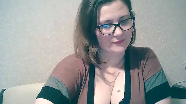MerryLaCherry online show from 5, 2, 2025