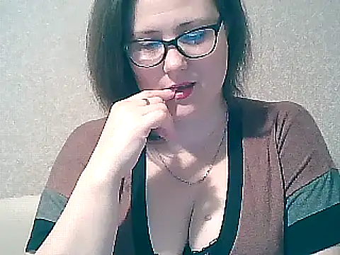 MerryLaCherry online show from 6, 2, 2025