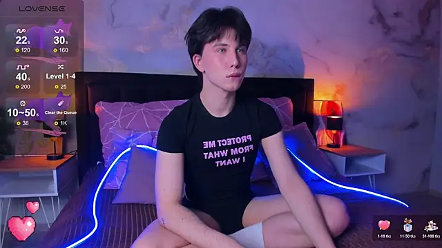 AdrianoAubert online show from 5, 12, 2025