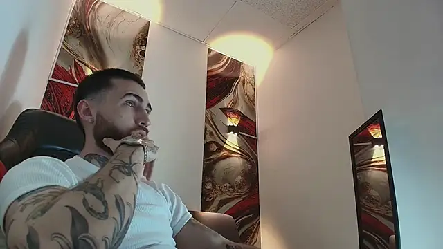 Luke davis01 online show from 16, 12, 2025