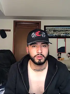 Noa Bonucci online show from 20, 2, 2025