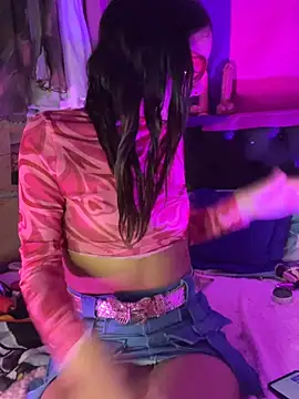 Skye Moore online show from 21, 4, 2026