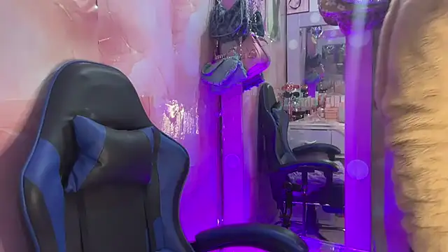 Skye Moore online show from 7, 8, 2026