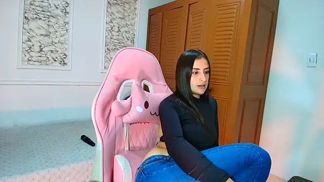 Danella houston online show from 10, 2, 2026