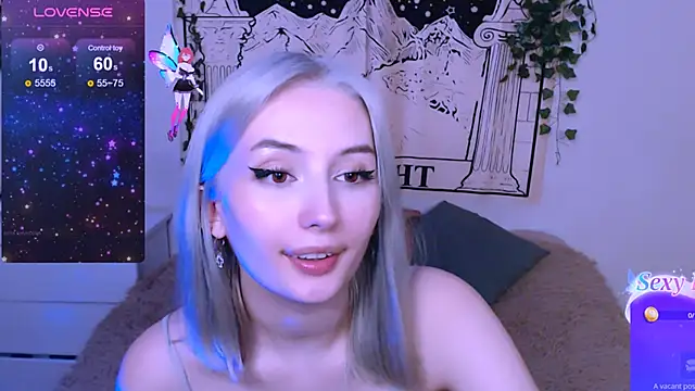 Snapshot of beauty_blonde chatting on 5, 2, 2025 beauty blonde online show from 5, 2, 2025