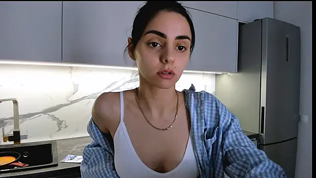 EmiliaZen online show from 7, 2, 2025